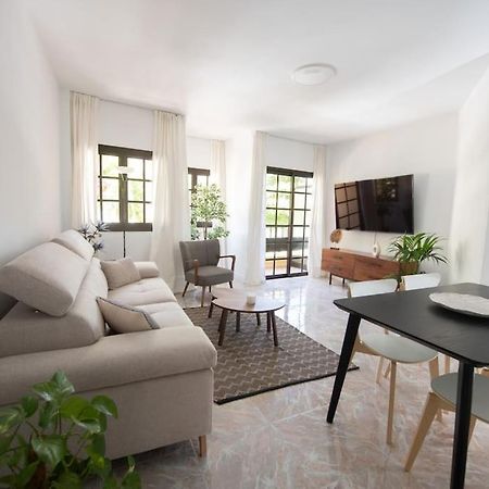Comfortable Centric Apartment Steps From The Beach غران تاراغال المظهر الخارجي الصورة