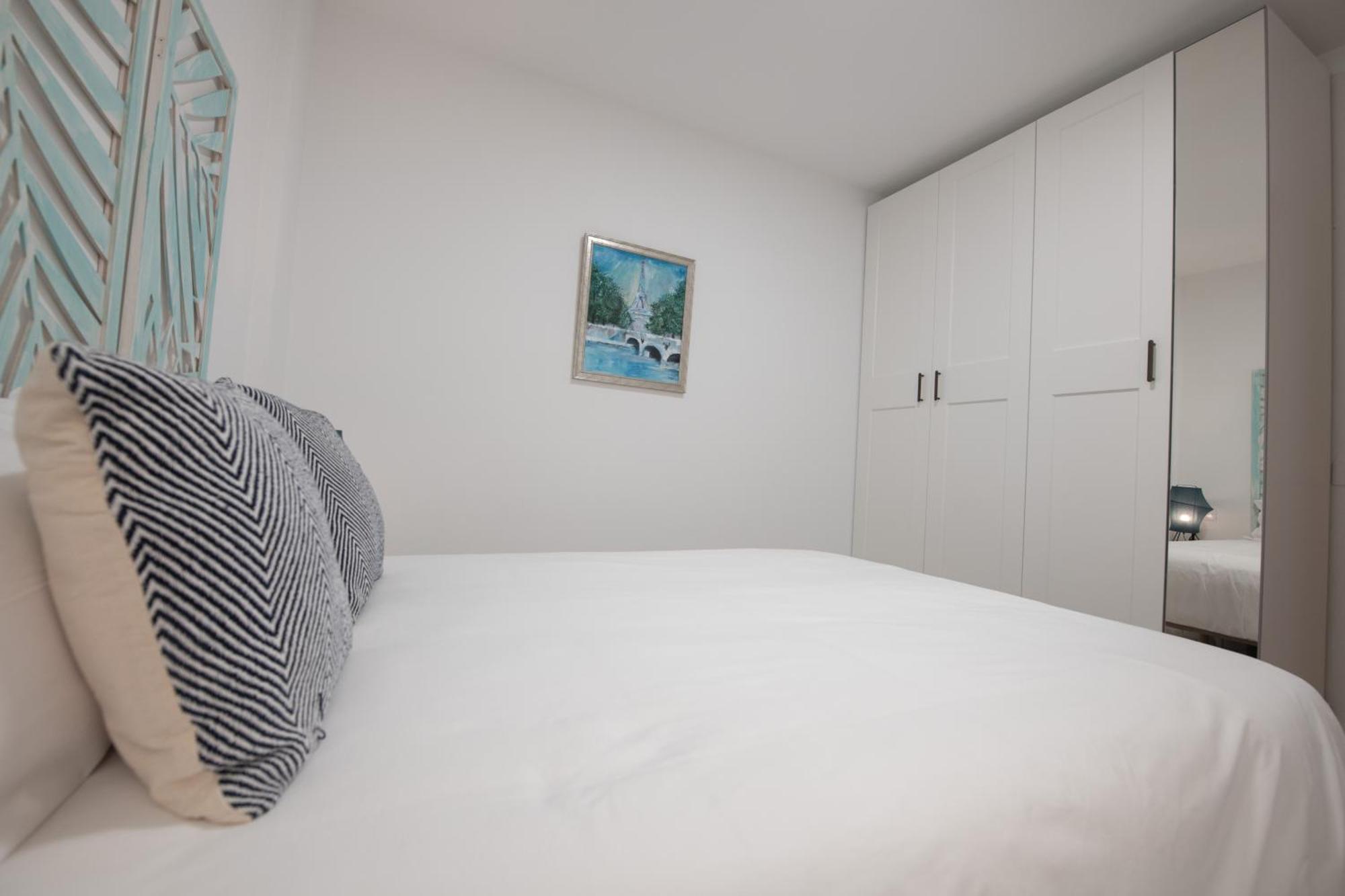 Comfortable Centric Apartment Steps From The Beach غران تاراغال المظهر الخارجي الصورة