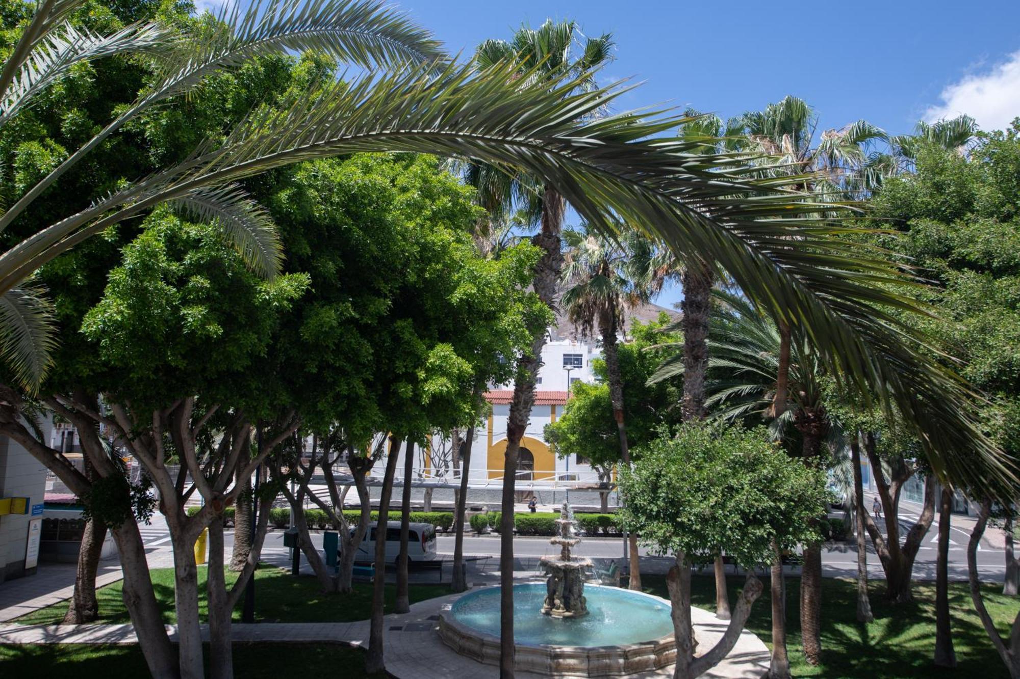 Comfortable Centric Apartment Steps From The Beach غران تاراغال المظهر الخارجي الصورة